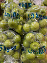 Load image into Gallery viewer, Apples Granny Smith 1.5kg bag
