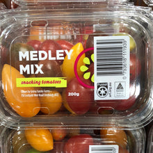 Load image into Gallery viewer, MEDLEY Mix Tomatoes Punnet
